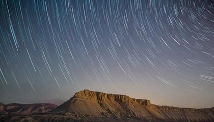 开云体育在线登入-球队内部风波：某俱乐部管理层引发众怒，球队管理方案