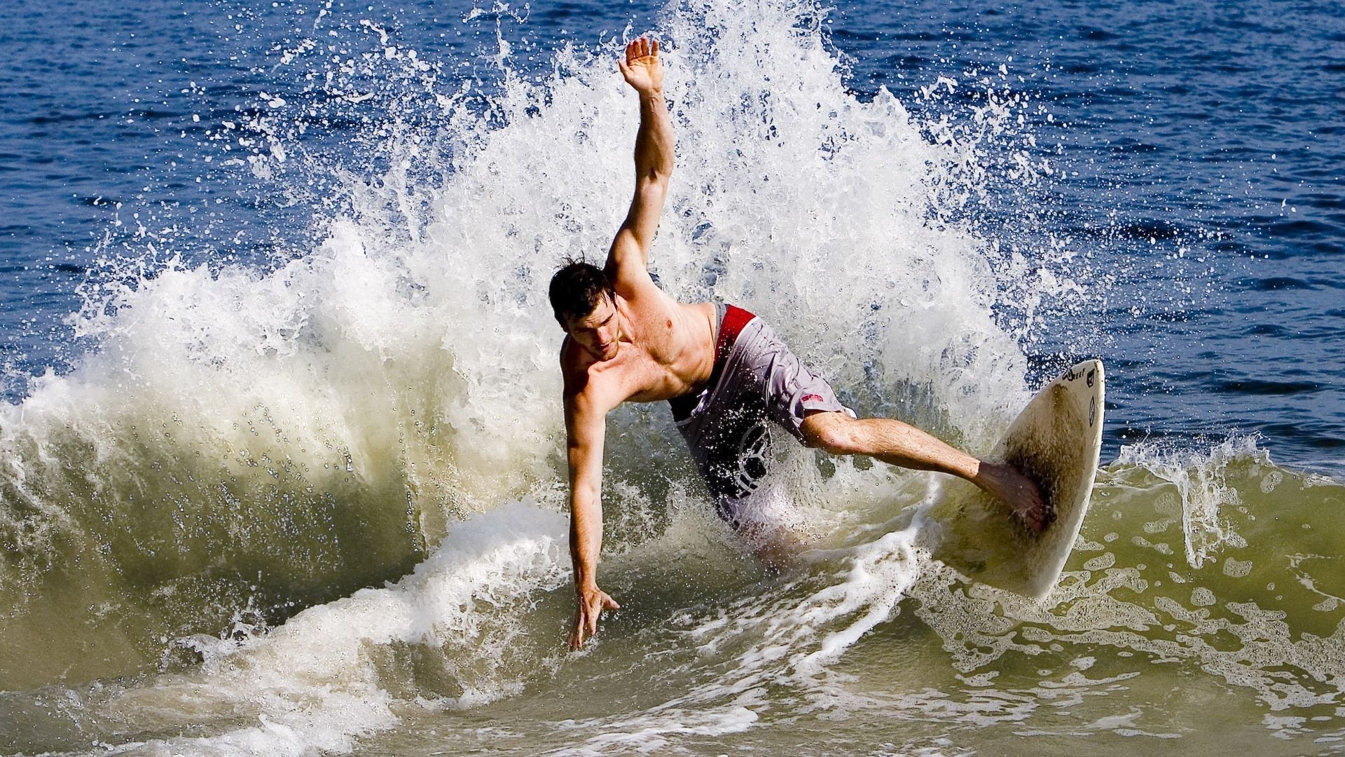 飞行背包竞赛：科技驱动的空中运动，飞行背包能飞多久